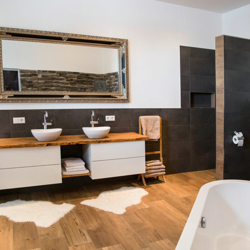 Bad V9a4480 800x800.jpg