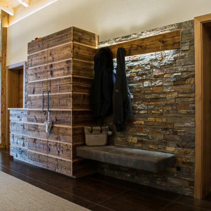 Garderobe V9a4221 800x800.jpg