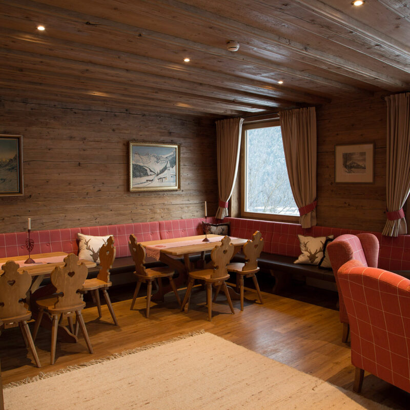 2016 02 Gaststube01 01 800x800.jpg